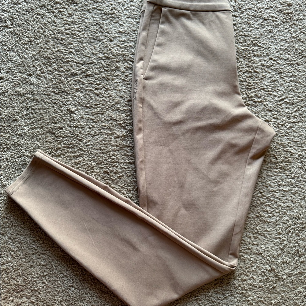 Women’s BYLT cream color pants